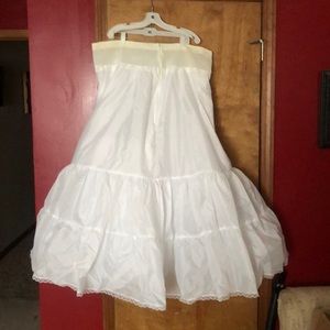 Size 26W floor length crinoline